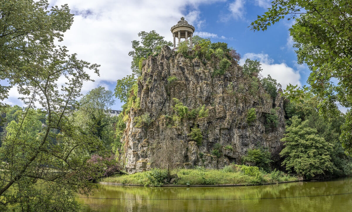 Bezoek Parc des Buttes Chaumont op je schoolreis Parijs
